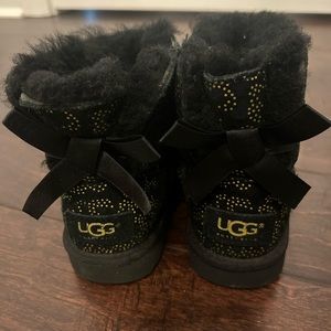 Girls size 13 Ugg boots, fun black and gold pattern